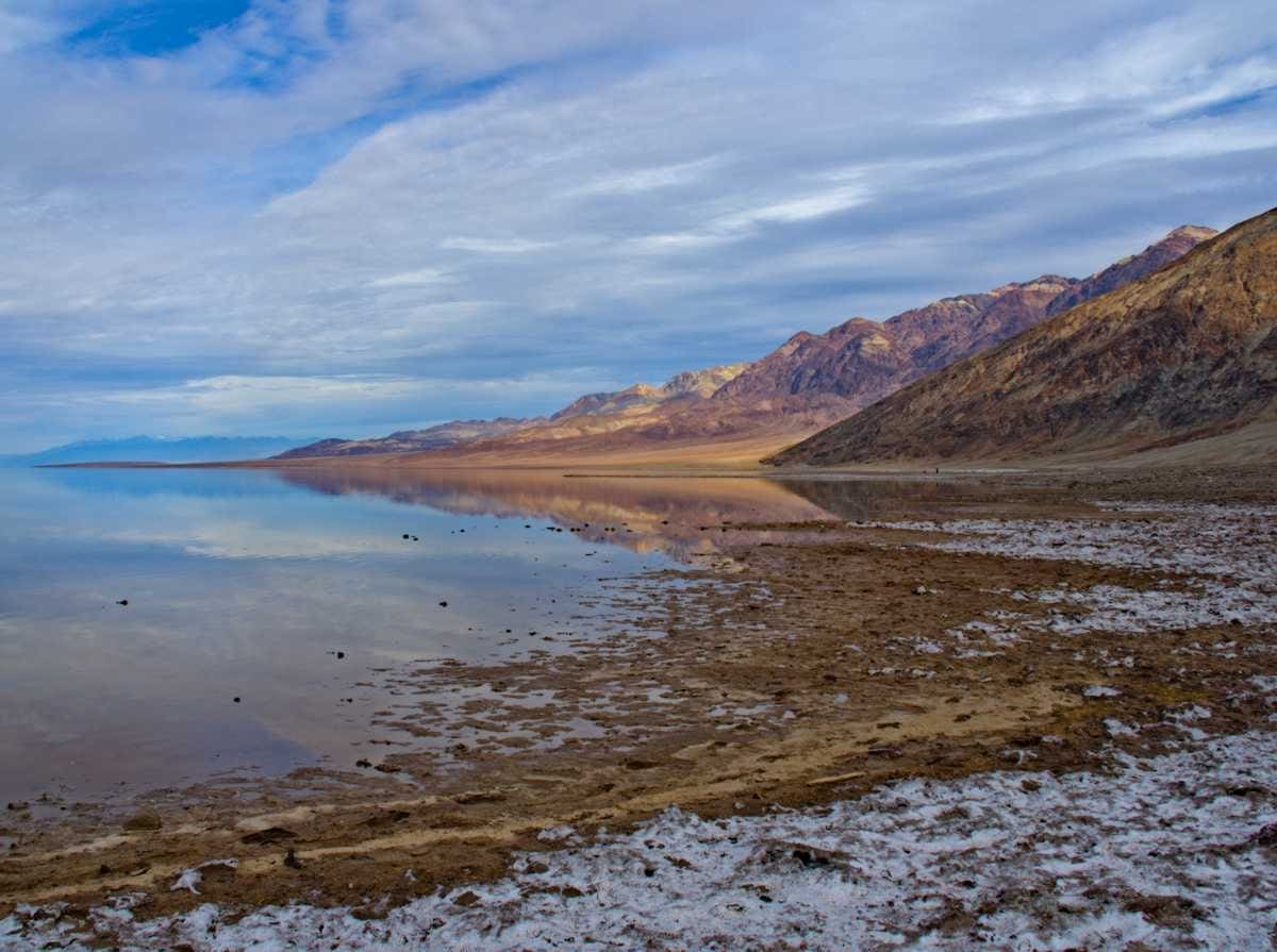 Read more about the article South to Spring | Exploring Death Valley Part 2: Hole in the Wall, Lake Manly and Beyond