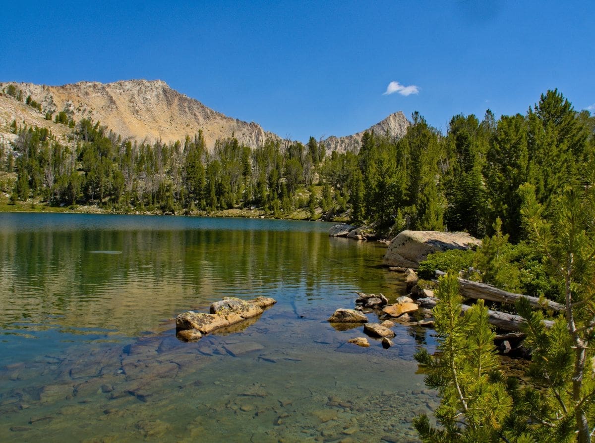 Read more about the article Backpacking in the White Cloud Mountains, Idaho